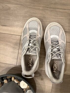 Hoka Men's Light Beige/Gray Lace-Up Athletic Sneakers